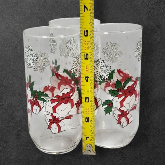 Set of 3 Vintage Luminarc Christmas Glasses Gifts Holly & Snowflakes Holiday - Picture 4 of 4